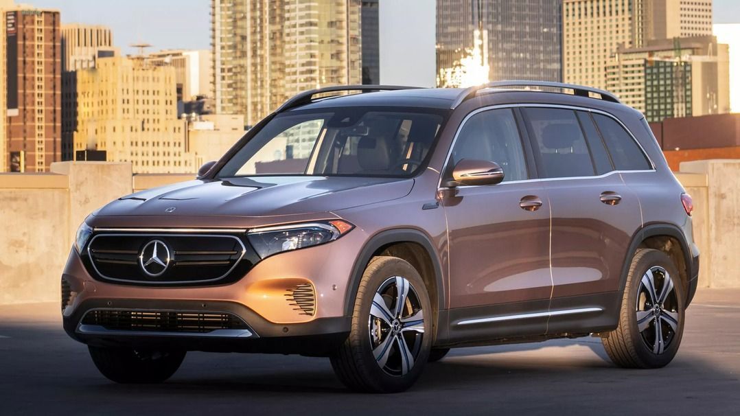 「満充電するな」メルセデス・ベンツEQBに異例警告、80％制限が示す火災リスク