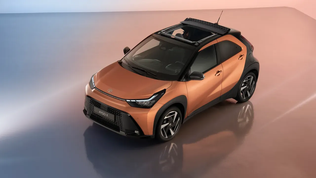 欧州市場を揺るがすトヨタ、アイゴXをフルHV化