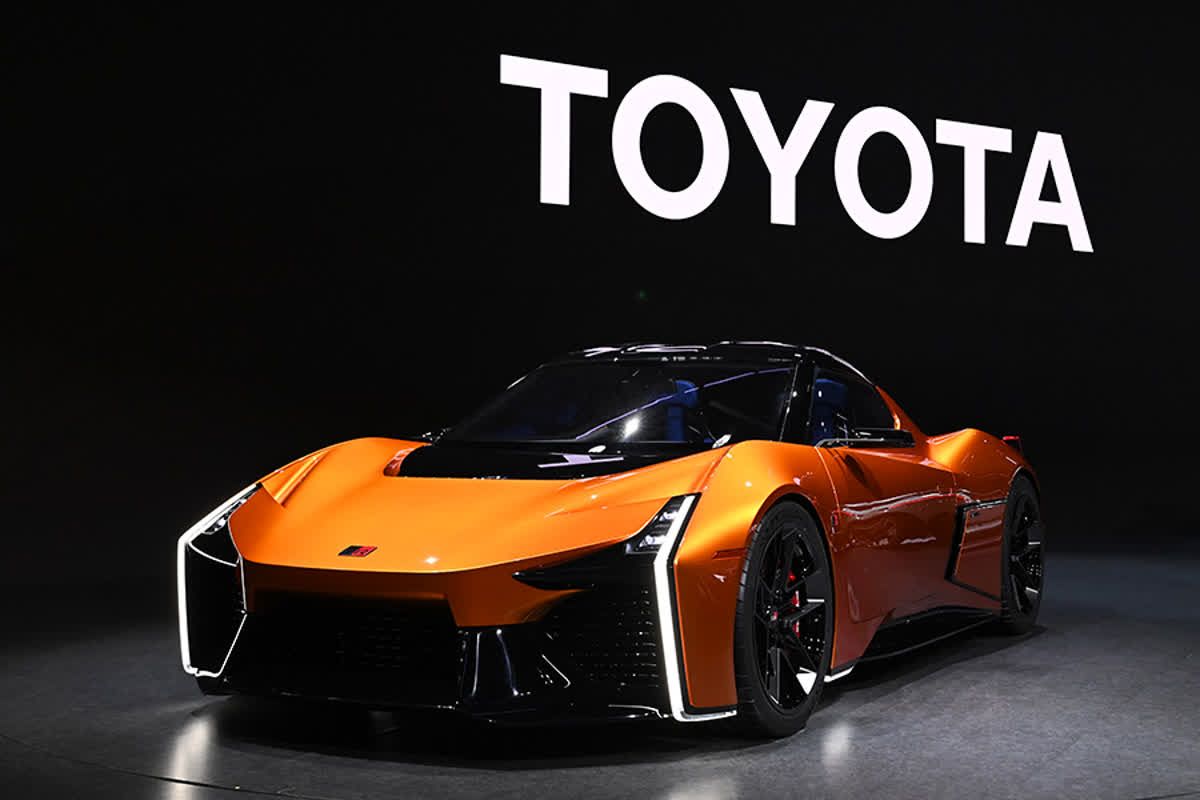 伝説のMR2は本当に戻るのか！トヨタ商標出願が示した兆し