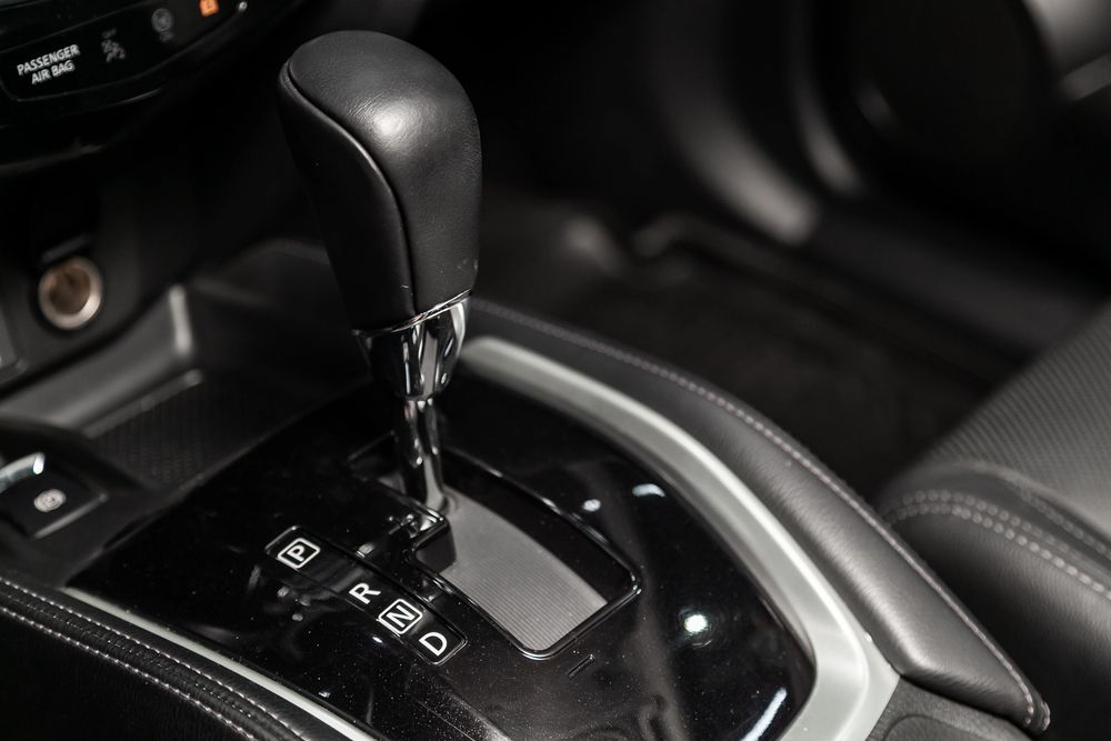 「燃費が垂れ流し」AT車、何気ないギア操作で効率が落ちる