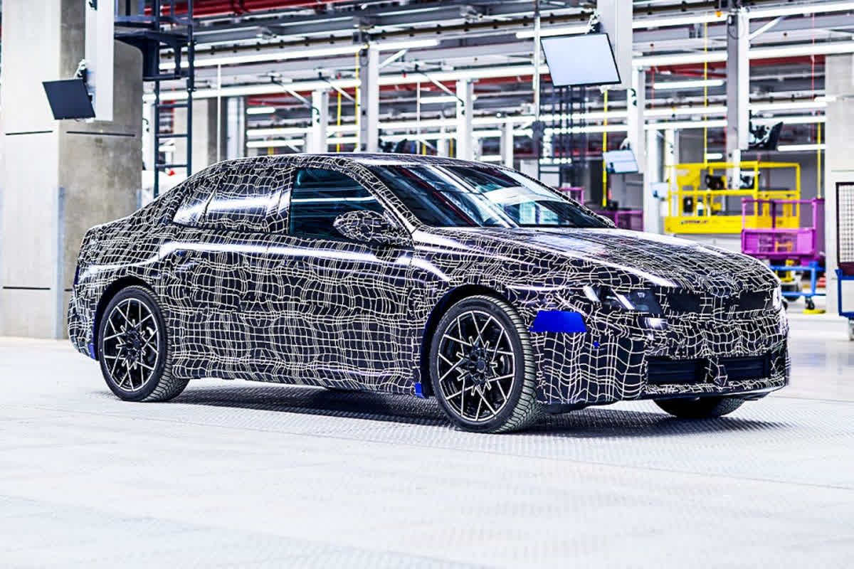 「市場の要求を無視してでも」BMWが電動セダンi3で守ろうとした”ブランド最後の一線”