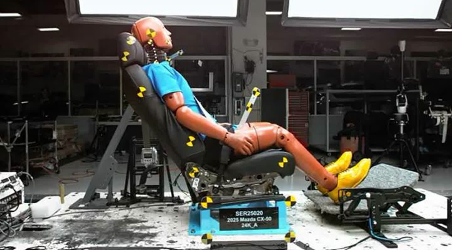 「IIHS新基準、18台中14台が不合格」首負傷テスト強化で露呈した”SUVの隠れた弱点”