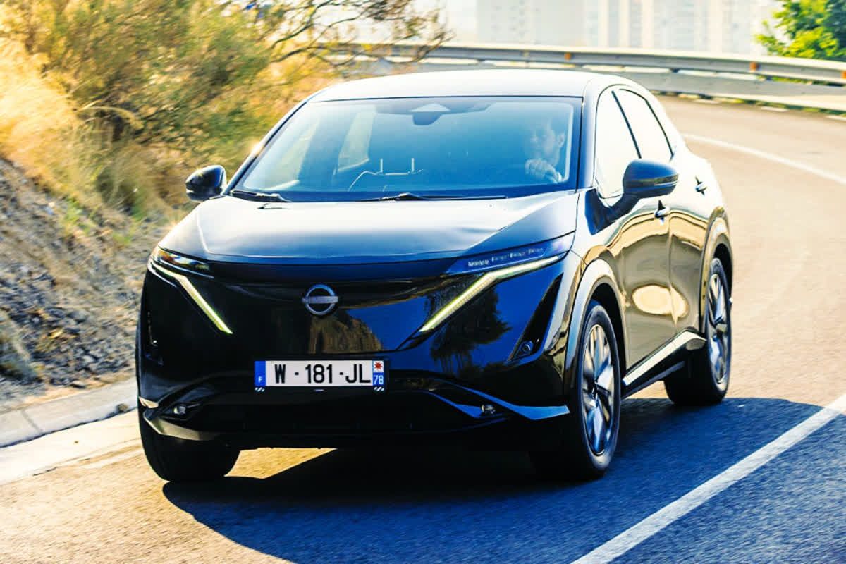 「1日23km、タダで充電？」日産アリア・ソーラーが見せた”太陽光EV普及”への道筋