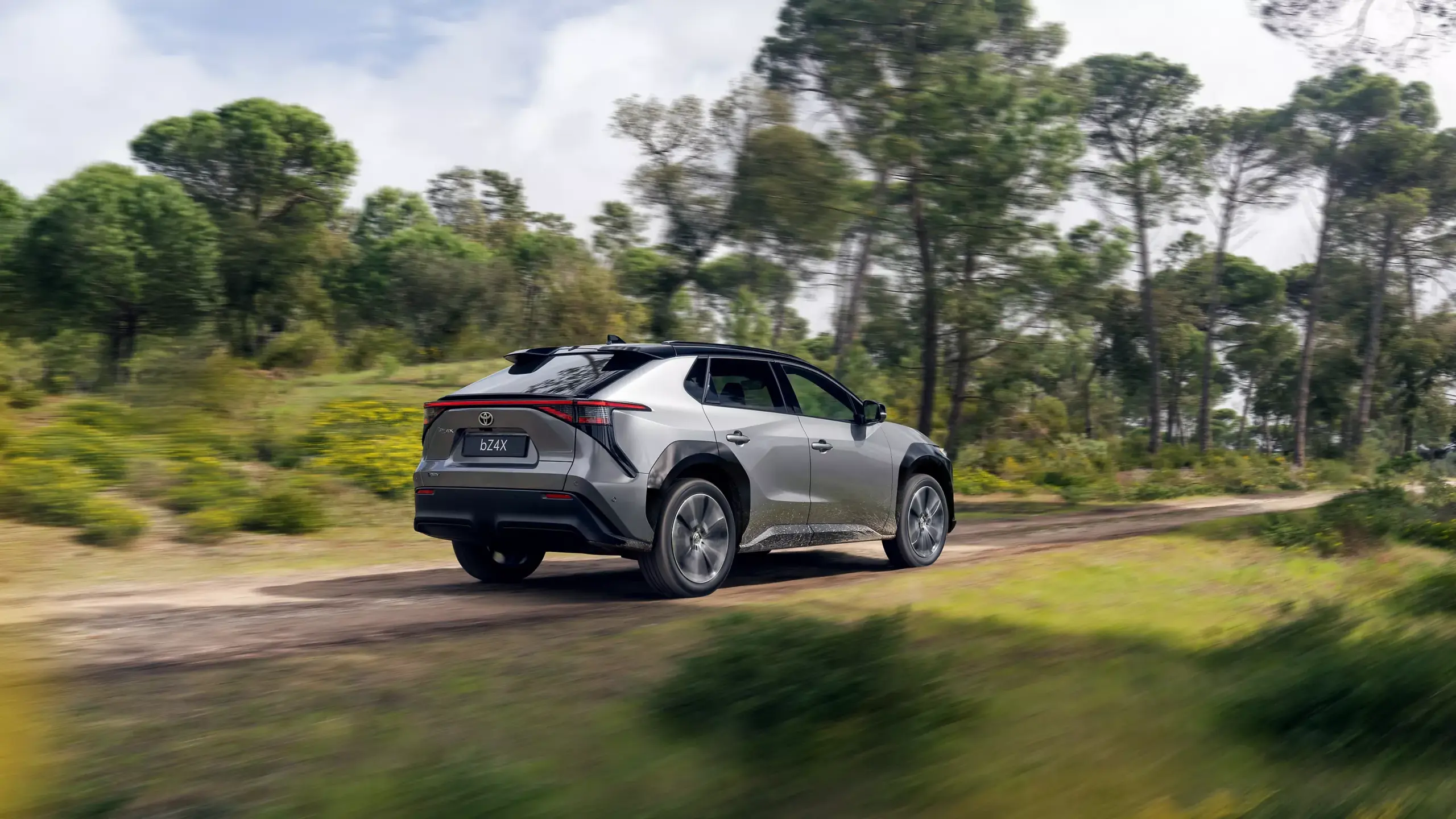 「テスラ・ウェイモに強烈な対抗馬」ポニーAIとトヨタ、bZ4X量産1,000台でロボタクシー市場を揺さぶる