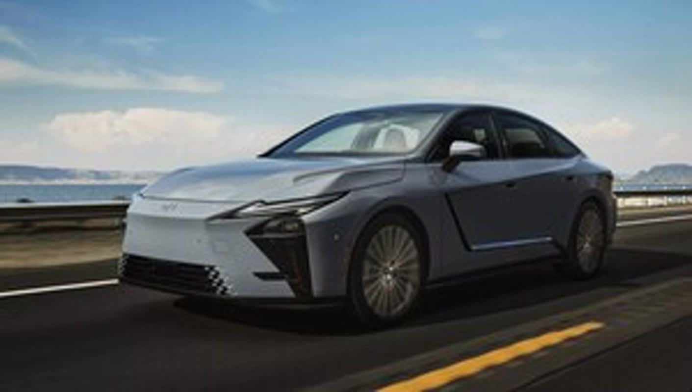 「EVはなぜ高いの前提が崩れた日」レクサス新型ESが異例の価格設定で市場に挑む