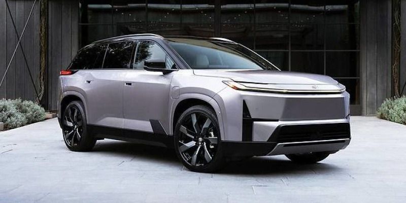 あのハイランダーが、ここまで来た！トヨタが北米ファミリーSUVの頂点を、純EVで塗り替える日