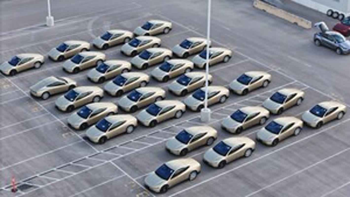 「60台を確認」テスラのサイバーキャブが静かに動き出した、マスクが語らなかった”条件付き”量産の中身