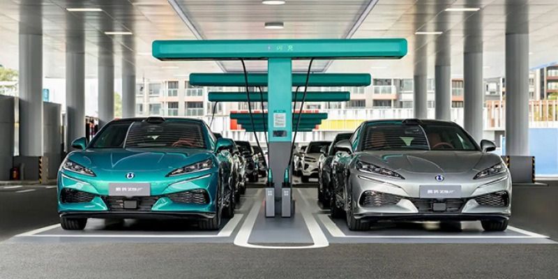 「輸出の半分がEVになった」中国の自動車産業、3月に内燃機関から電動化へ軸足を移した