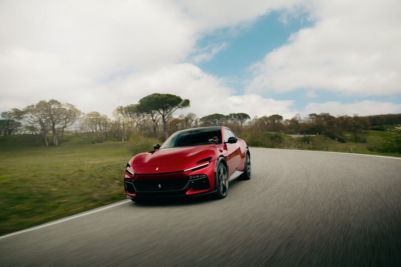 フェラーリ、プロサングエ専用「ハンドリングスペチアーレ」公開…車体制御10％強化で異次元の走りへ