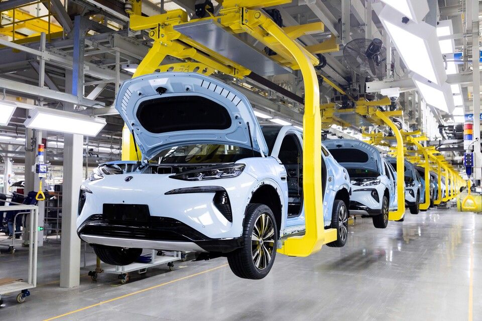 「1980年代の日本を超える危機」米自動車産業、中国EV包囲網に敗北寸前